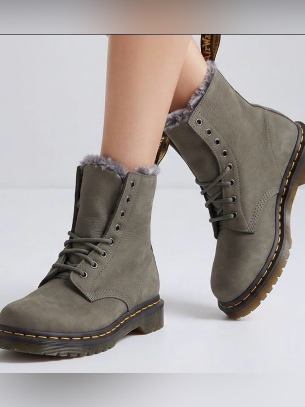DR. MARTEN’S | NEW Serena Green Fur Lined Combat Boots Women’s Size 8 Men’s 6.5